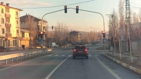 Patnos’ta Trafik Işıkları Yeniden Çalışmaya Başladı