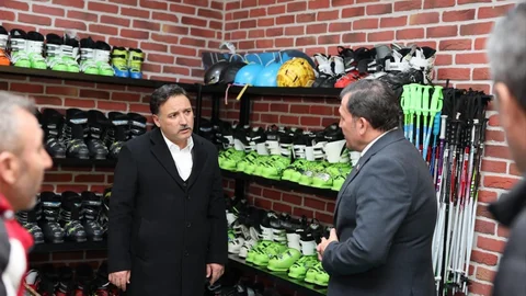 Kayseri'de ERVA Kar Fırtınaları Spor Okulu Açıldı