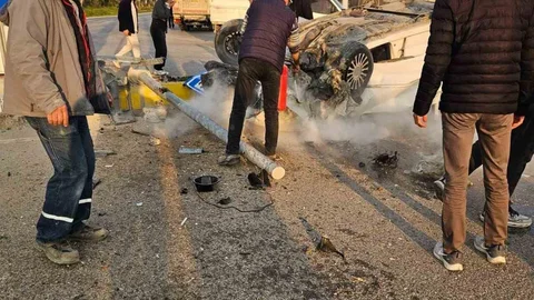 İzmir Menemen'de Trafik Kazası Yaşandı