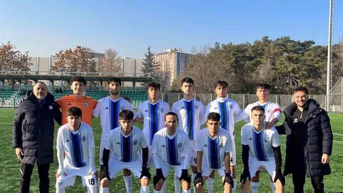 Erciyes 38 FK U18 Takımı 14'te 14 Yaptı