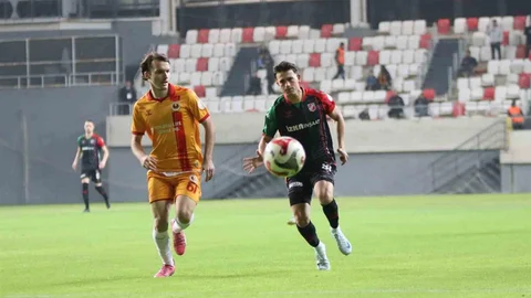 Karşıyaka, Tire 2021 FK'ya 2-1 Galip Geldi