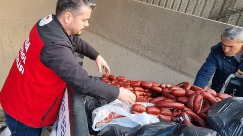 Tarihi Geçmiş Sucuklar Ele Geçirildi