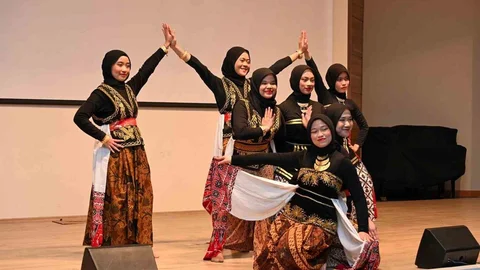 Endonezyalı Öğrenciler Kastamonu'da Kültürlerini Tanıttı