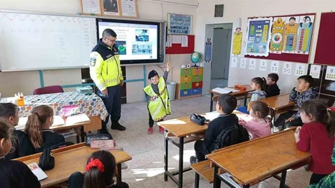 Jandarmadan Öğrencilere Trafik Eğitimi