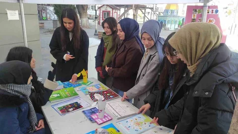 Kütahya'da Bilim Kafe Etkinliği Düzenlendi