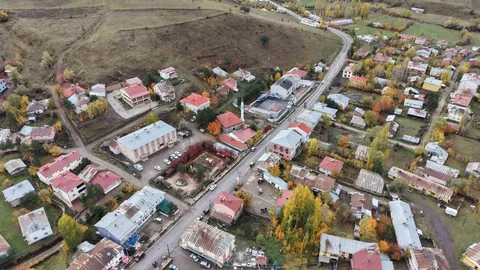 Sivas'ta İki Köy Yeniden Beldeliğe Kavuştu