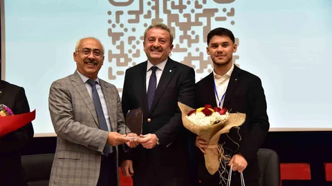 İbrahim Hatipoğlu'ndan Gençlere Kariyer Tavsiyeleri