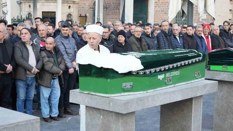 Balıkesir'de Cenaze Karışıklığı Yaşandı