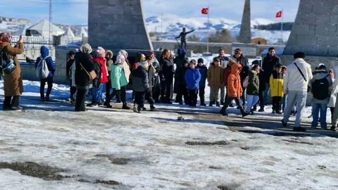 Başöğretmen İlkokulu Öğrencilerinden Sarıkamış Ziyareti