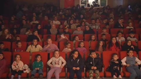 Sincan'da Tiyatro Günleri Devam Ediyor