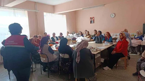 Afyonkarahisar'da 512 Çiftçi Toplantısı Yapıldı