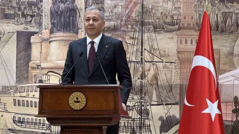 Kırmızı Bültenle Aranan Suçlular İstanbul'a Getirildi