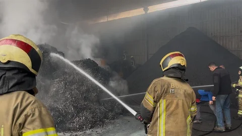 Bursa'da Fabrikada Yangın Çıktı