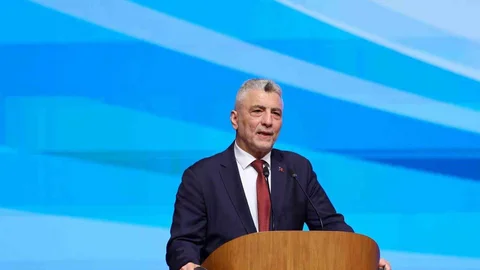 Ticaret Bakanı Bolat Azerbaycan'da Konuştu
