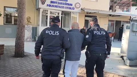 İzmir'de Aranan İki Şüpheli Yakalandı
