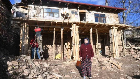 Isparta'da Yaşlı Kadının Evi Yenilendi