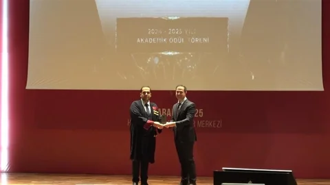 Hasan Kalyoncu Üniversitesi'nde Ödül Töreni