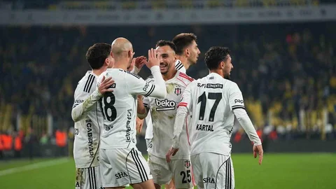 Beşiktaş'ın Kadıköy'deki Başarısı Devam Ediyor