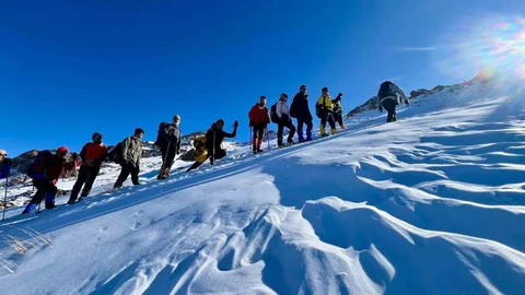 Erek Dağı'na Zirve Tırmanışı Gerçekleşti