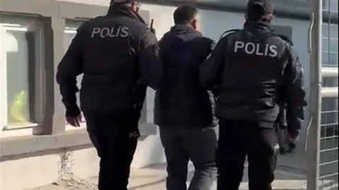 Karşılıksız Çek Firarisi İzmir'de Yakalandı