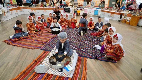 Adıyaman'da Yıl Sonu Sergisi Açıldı