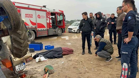 Antalya'da Traktör Kazası: 1 Ölü, 1 Yaralı