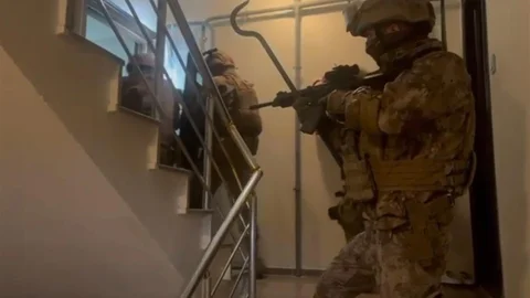 Sakarya'da Uyuşturucu Operasyonu: 8 Gözaltı