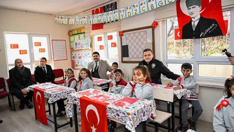 Malatya'da Emniyetin Neşeli Ziyareti