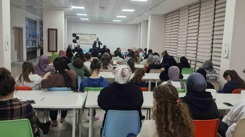 Bilecik'te Öğrencilere Üç Aylar Programı Düzenlendi