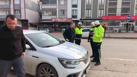 İnegöl'de Korsan Taksi Operasyonu Yapıldı