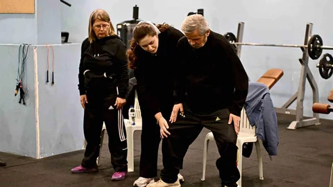 Muratpaşa'dan Parkinson Hastalarına Destek Programı