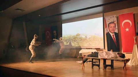 Mehmet Akif Ersoy Talas’ta Anıldı