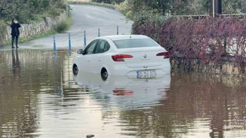 Bodrum'da Sel Sonrası Çalışmalar Devam Ediyor