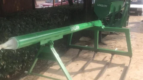 Manisa'da Çiftçilere Ekipman Desteği Verildi