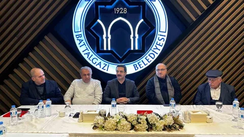 Battalgazi'de Muhtarlarla Toplantı Yapıldı