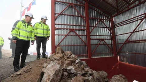 Sivas’ta Taş Ocağı Üretime Başladı