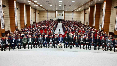 Erzincan'da Eğitim Üzerine Vali Aydoğdu Açıklamalarda Bulundu