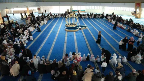 Terzibaba Camii’nde Çocukların Coşkusu