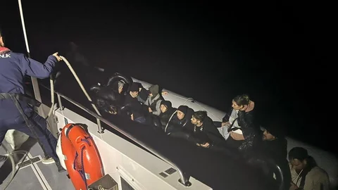 Çanakkale'de 34 Kaçak Göçmen Yakalandı