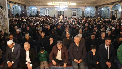 Elazığ'da Regaip Kandili Coşkusu