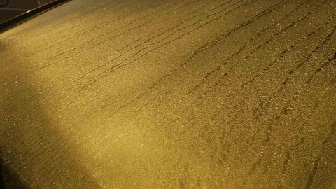 Elazığ'da Araç Camları Buz Tuttu