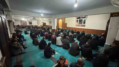 Çermik’te Regaip Kandili Coşkusu