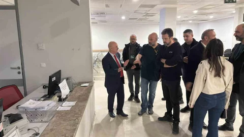 Düzce Üniversitesi Rektörü Hastaneyi Ziyaret Etti