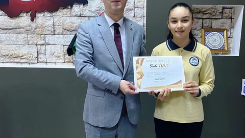 Hisarcık'ta Şiir Yarışması Ödülleri Verildi