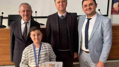 Matematik Dâhileri Denizli'de Ödüllendirildi