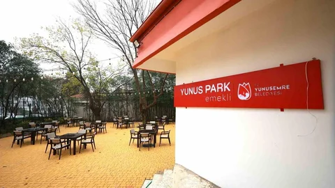 Emekli Kafe Açılışına Hazır