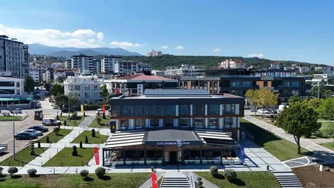 Petek Genç Dijital Gençlik Merkezi'nde Kurslar Sürüyor