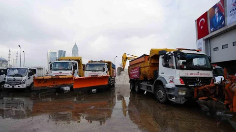 Ataşehir'de Karla Mücadele Önlemleri Alındı