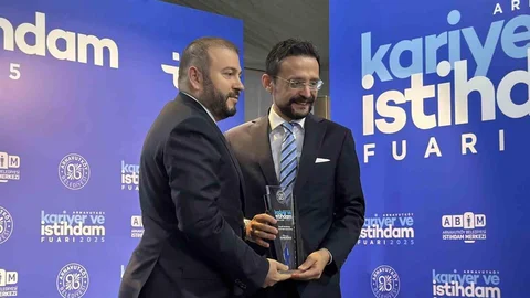 Arnavutköy'de Kariyer Fuarı Açıldı