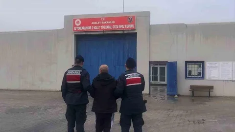 Afyonkarahisar'da Aranan Şahıs Yakalandı